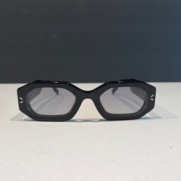 McQueen MQ0342S Rectangular Black Sunglasses With Bold Frame - Picture 4 of 12